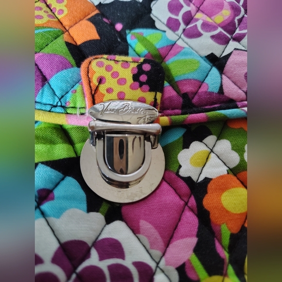 Vera Bradley Crossbody - Picture 2 of 6